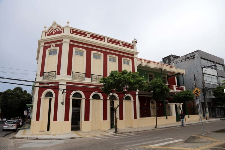 Biblioteca de Manaus tem restauro finalizado