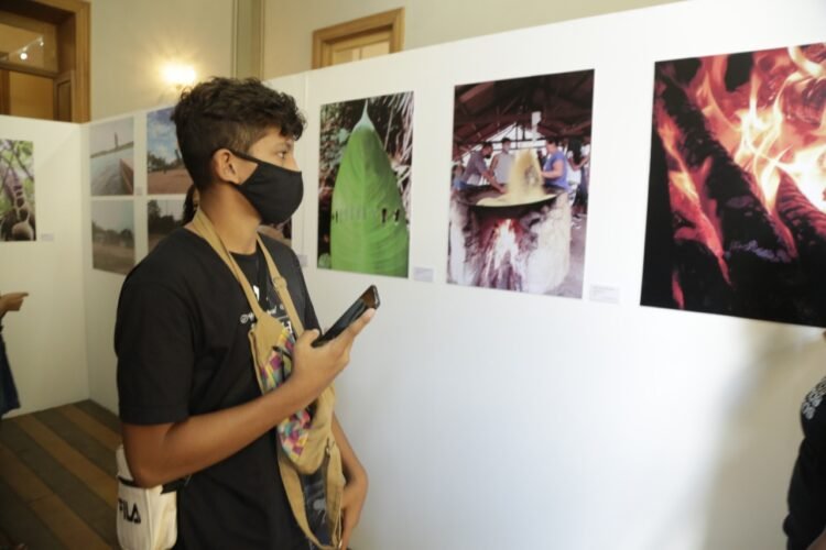 Expo mostra olhares de jovens do Tumbira