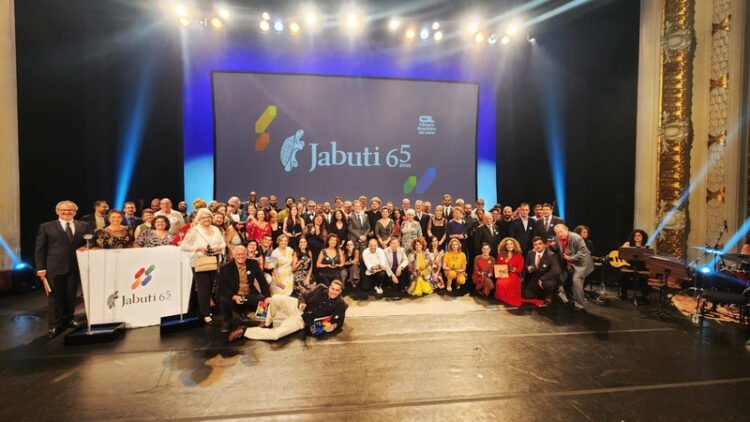 ‘Engenheiro Fantasma’ vence o Prêmio Jabuti 2023
